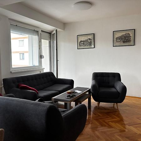 Central Skopje Apartment Esterno foto